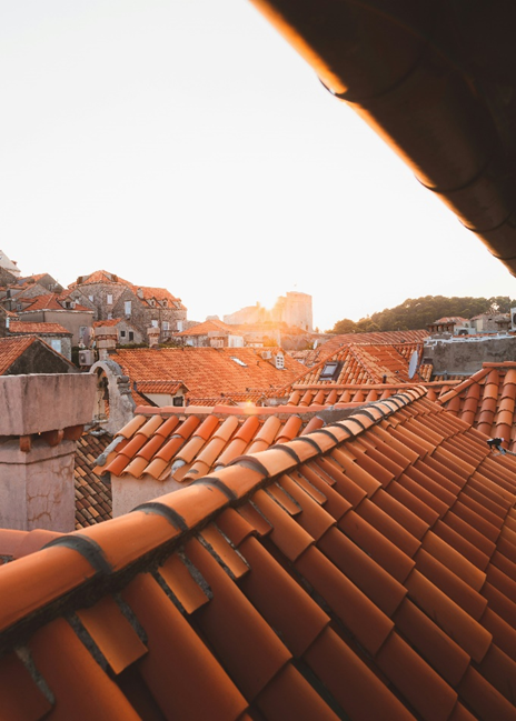 Roof tiles subjected to direct sunlight (Credit: unsplash)