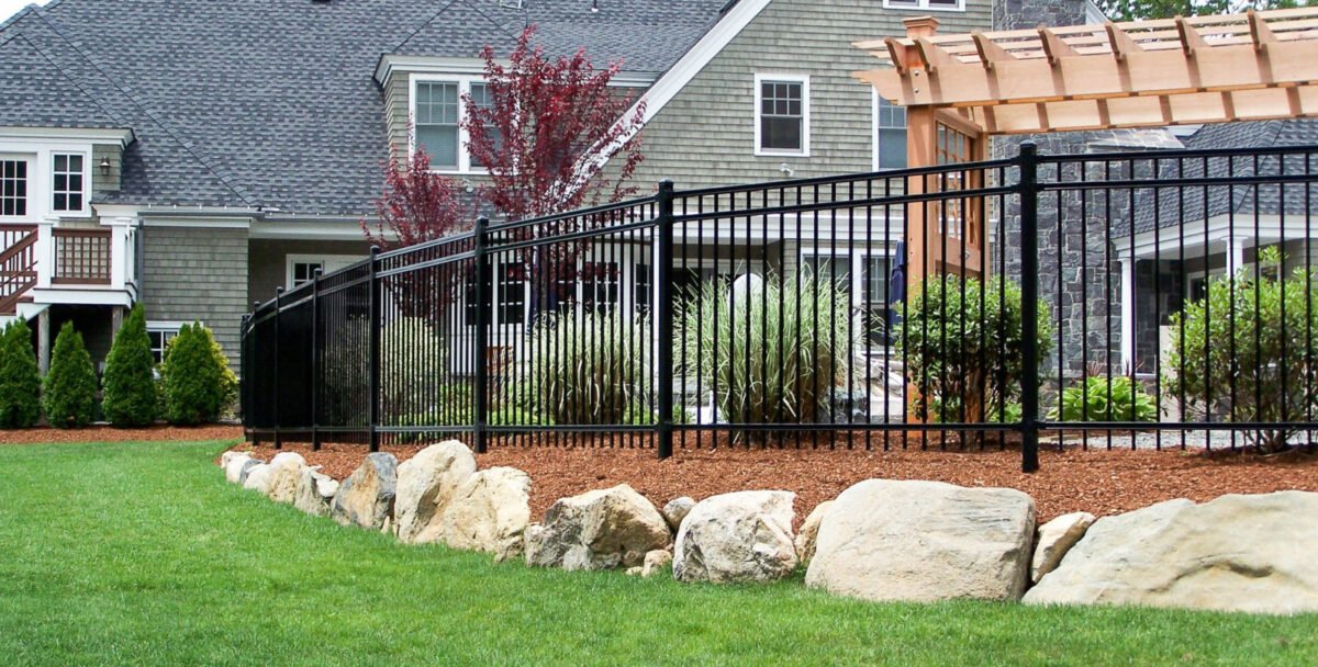 Local Regulations for Installing a Wood Fence Ottawa